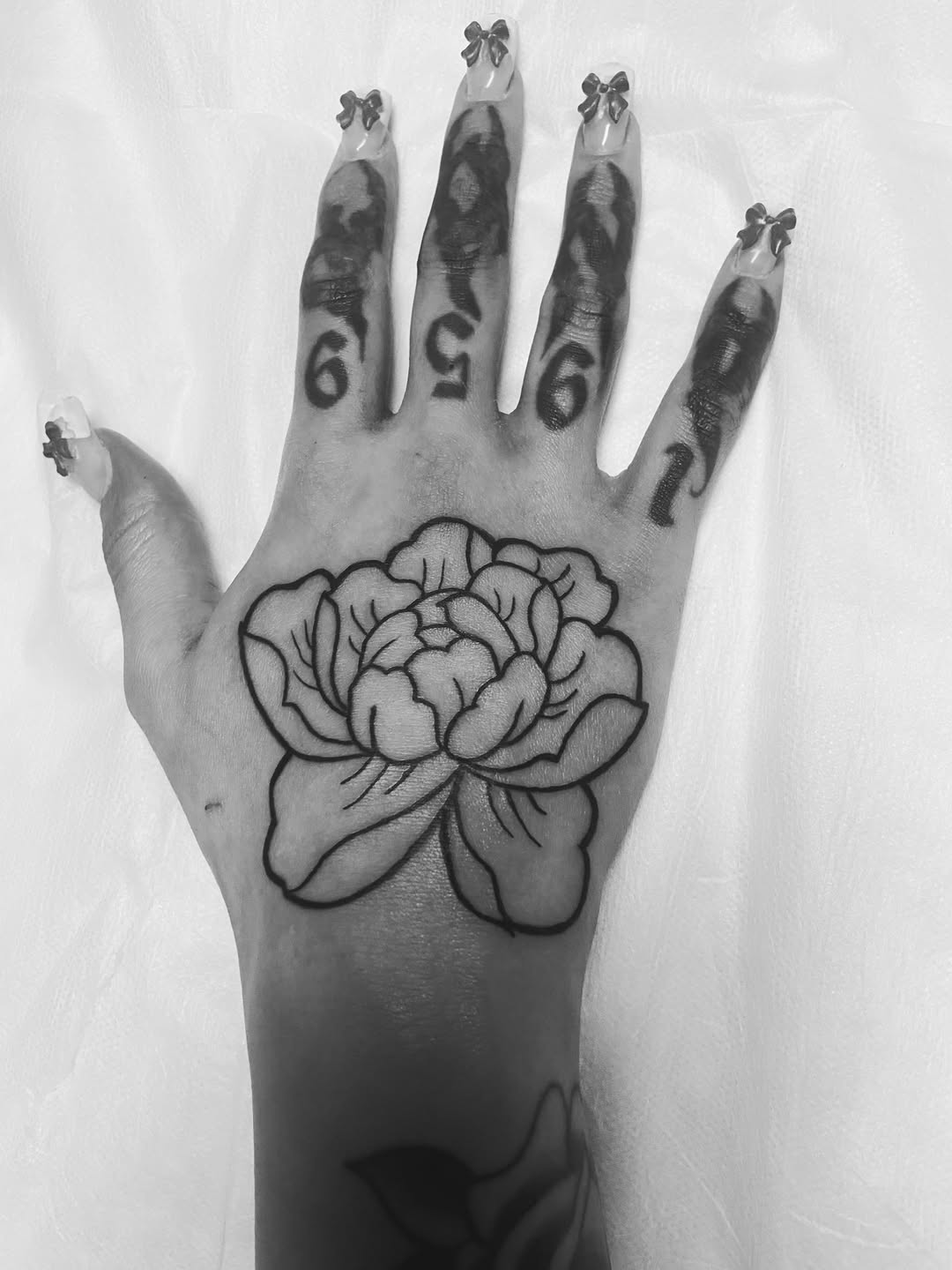 Tattoo by @crabbystabztattoos — fine_line