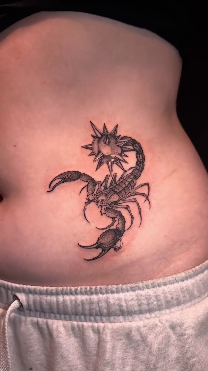 Tattoo by @tattoos.bydahlia โ black_and_grey