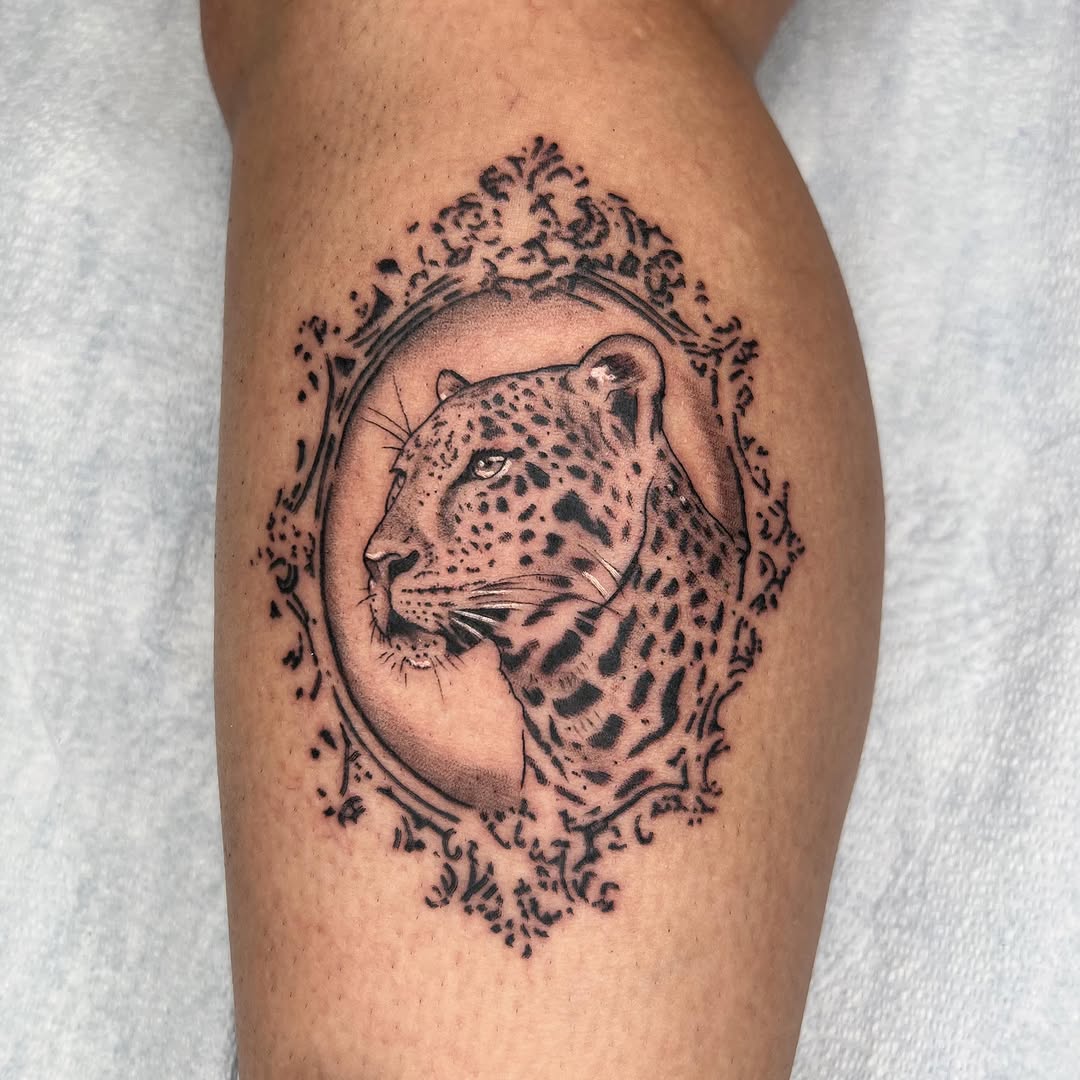 Tattoo by @robbwilsontattoos โ realism, black_and_grey