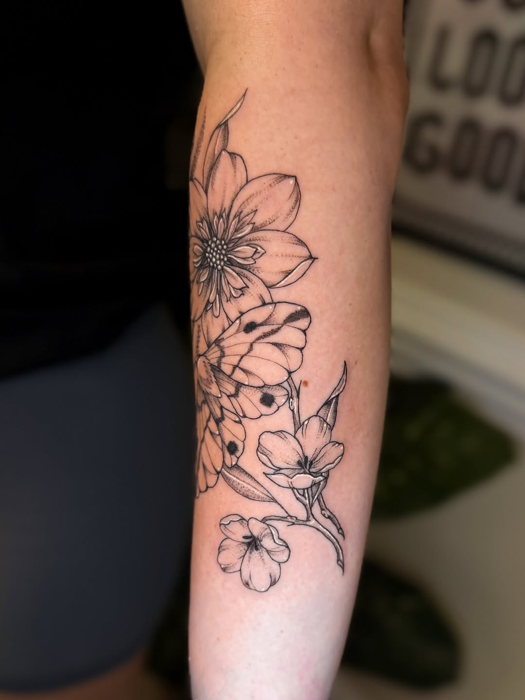 Tattoo by @mckennaskytattoos — fine_line, illustrative