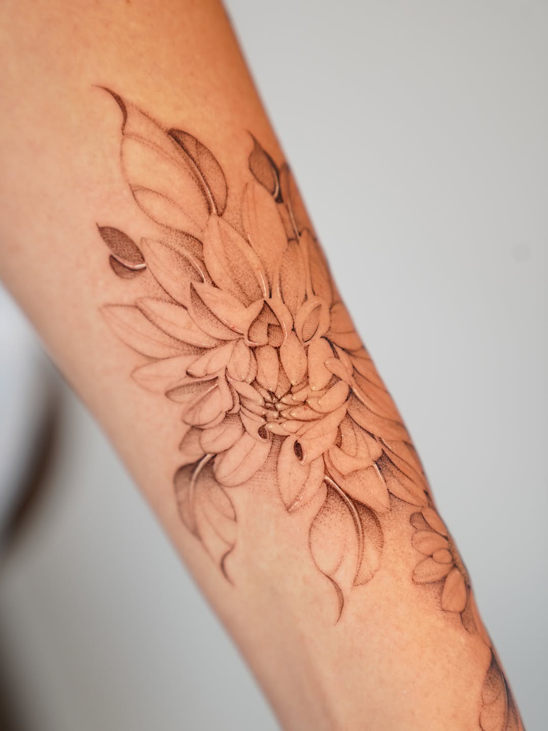 Tattoo by @belfernandezink โ dotwork, fine_line