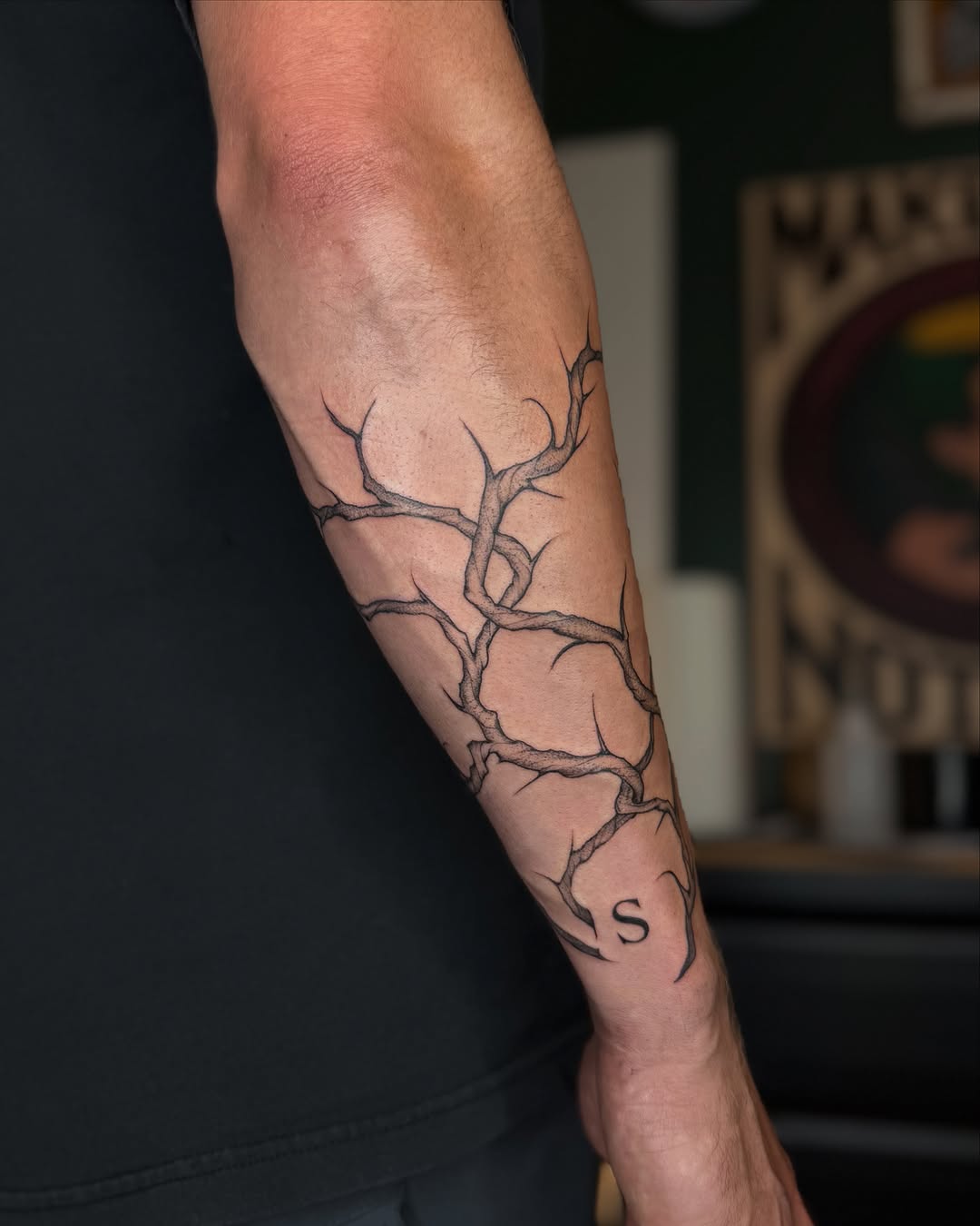 Tattoo by @carsytat — black_and_grey, fine_line