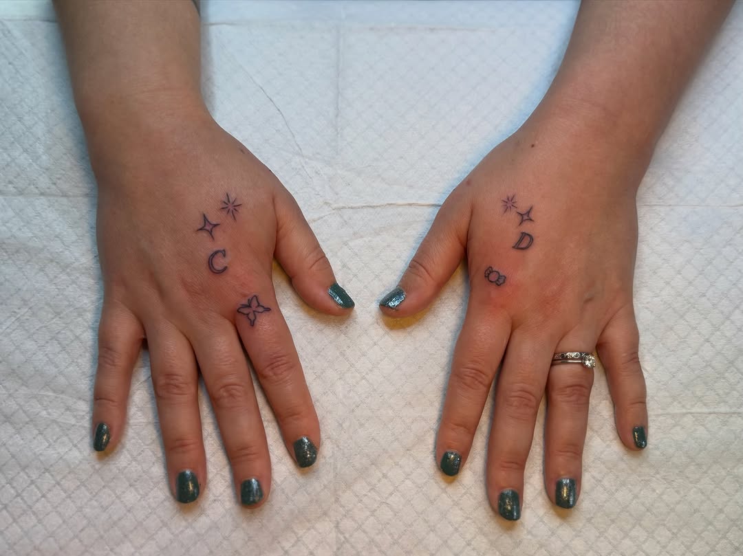 Tattoo by @tattoosbyoliviarenae โ fine_line, minimalist