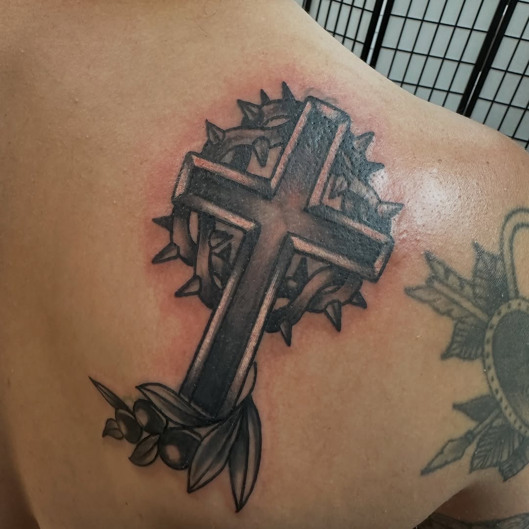 Tattoo by @tattoos_by_mr.vincent — black_and_grey, realism