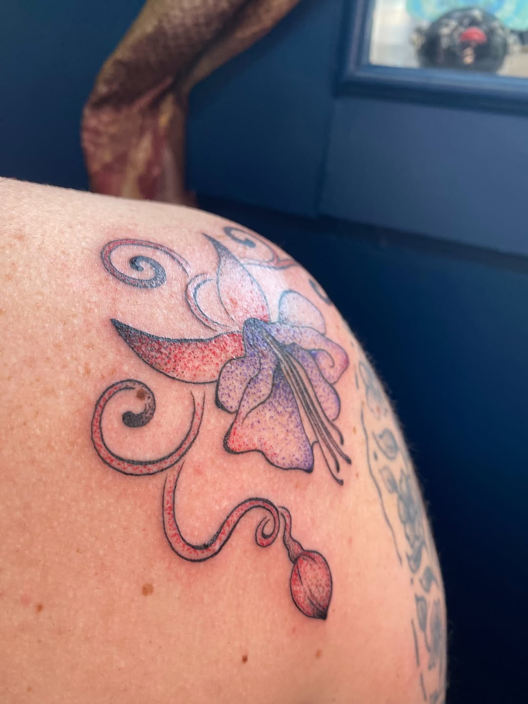 Tattoo by @rappart_ — dotwork
