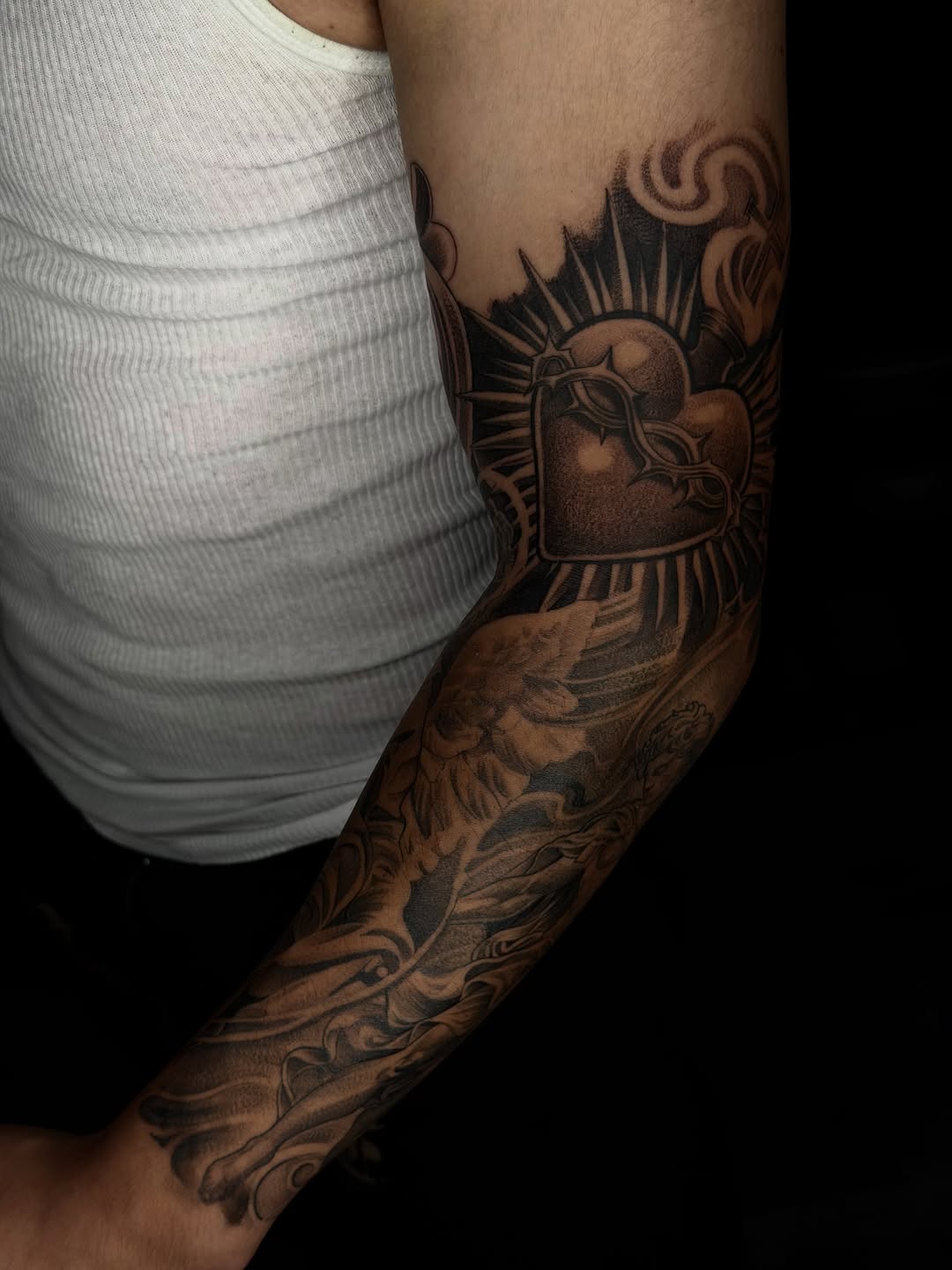 Tattoo by @dmisetattoos โ black_and_grey