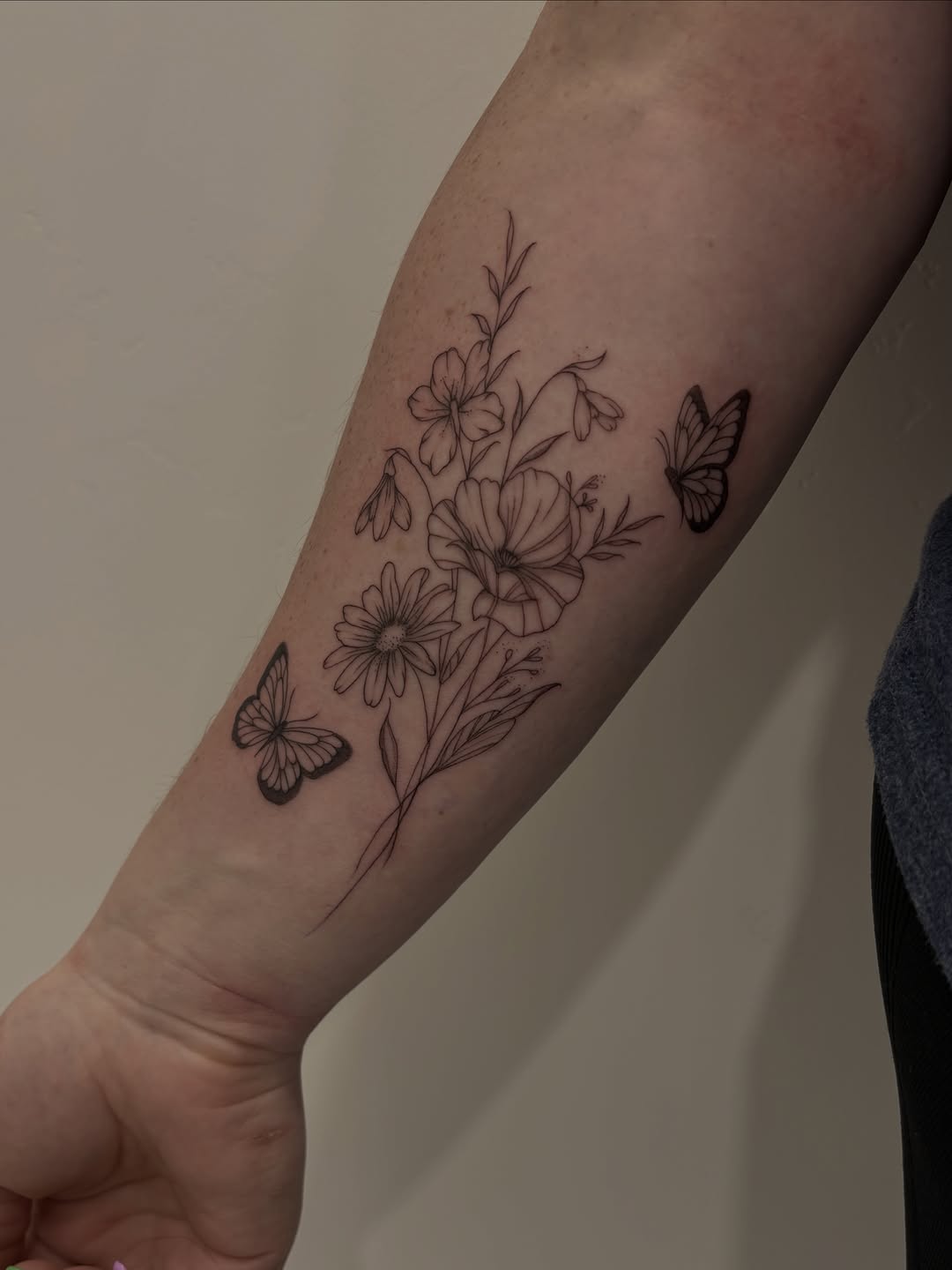 Tattoo by @bladetobabe — fine_line, illustrative