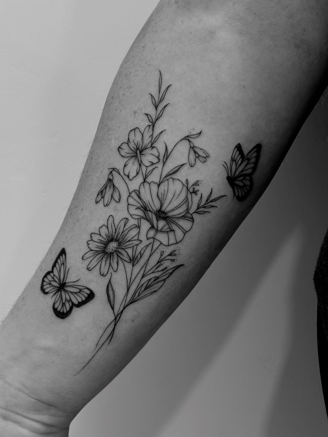 Tattoo by @bladetobabe — fine_line, illustrative