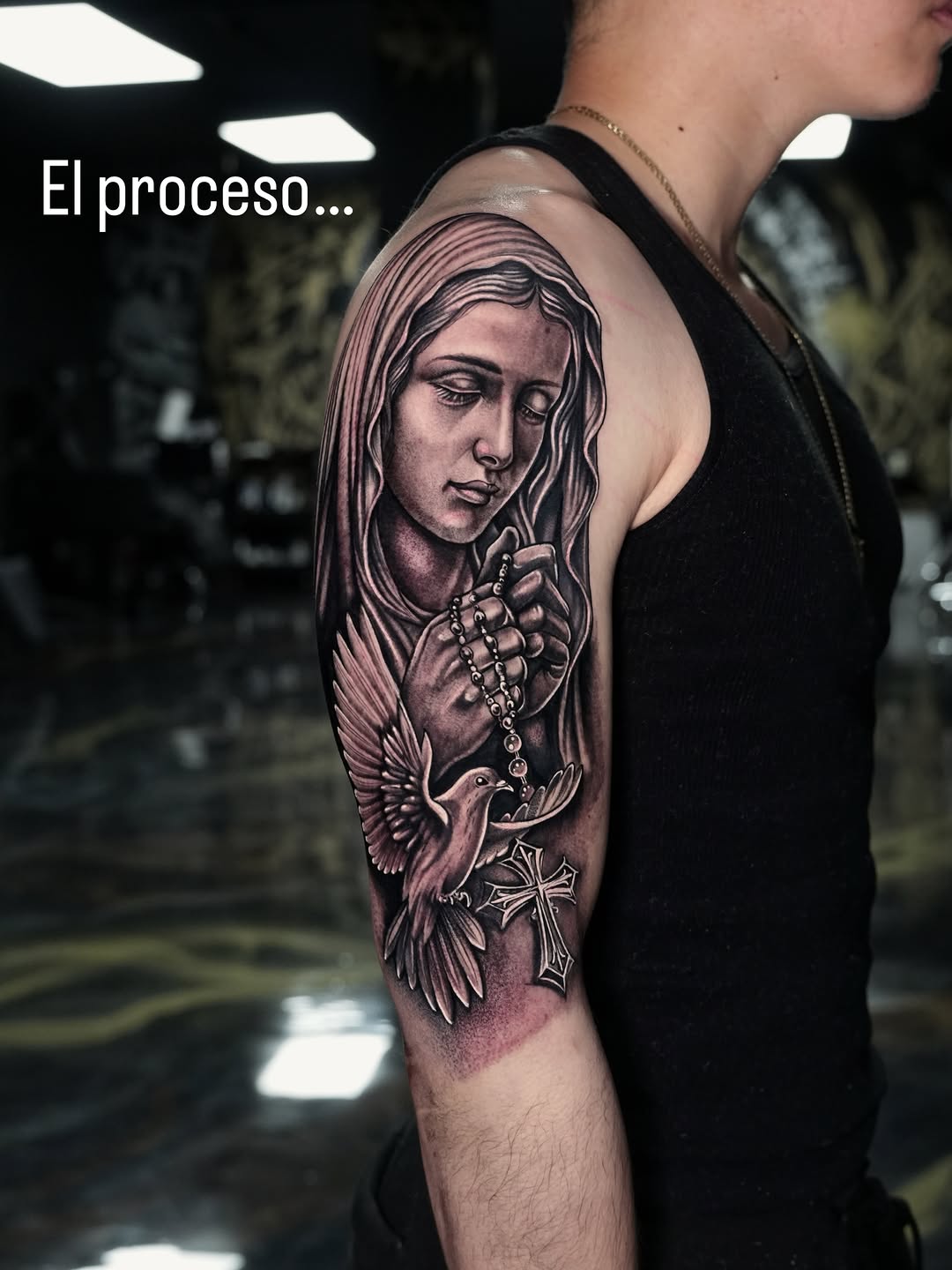 Tattoo by @alejoibanezart โ realism, black_and_grey