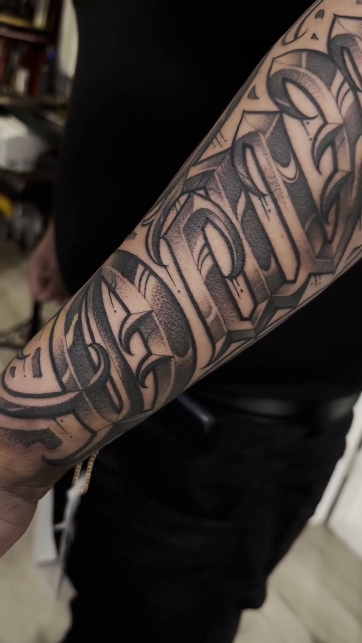 Tattoo by @mottatattoos โ black_and_grey, lettering_script