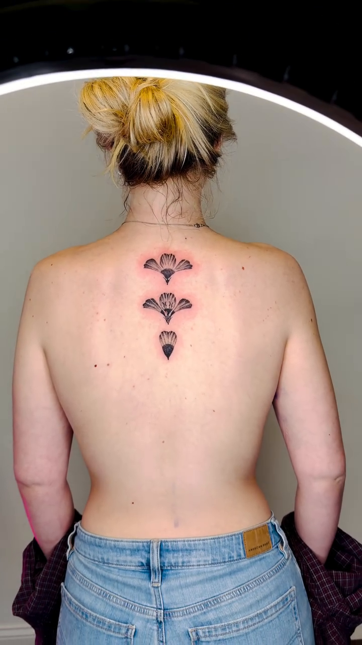 Tattoo by @tattoosbyalice โ fine_line