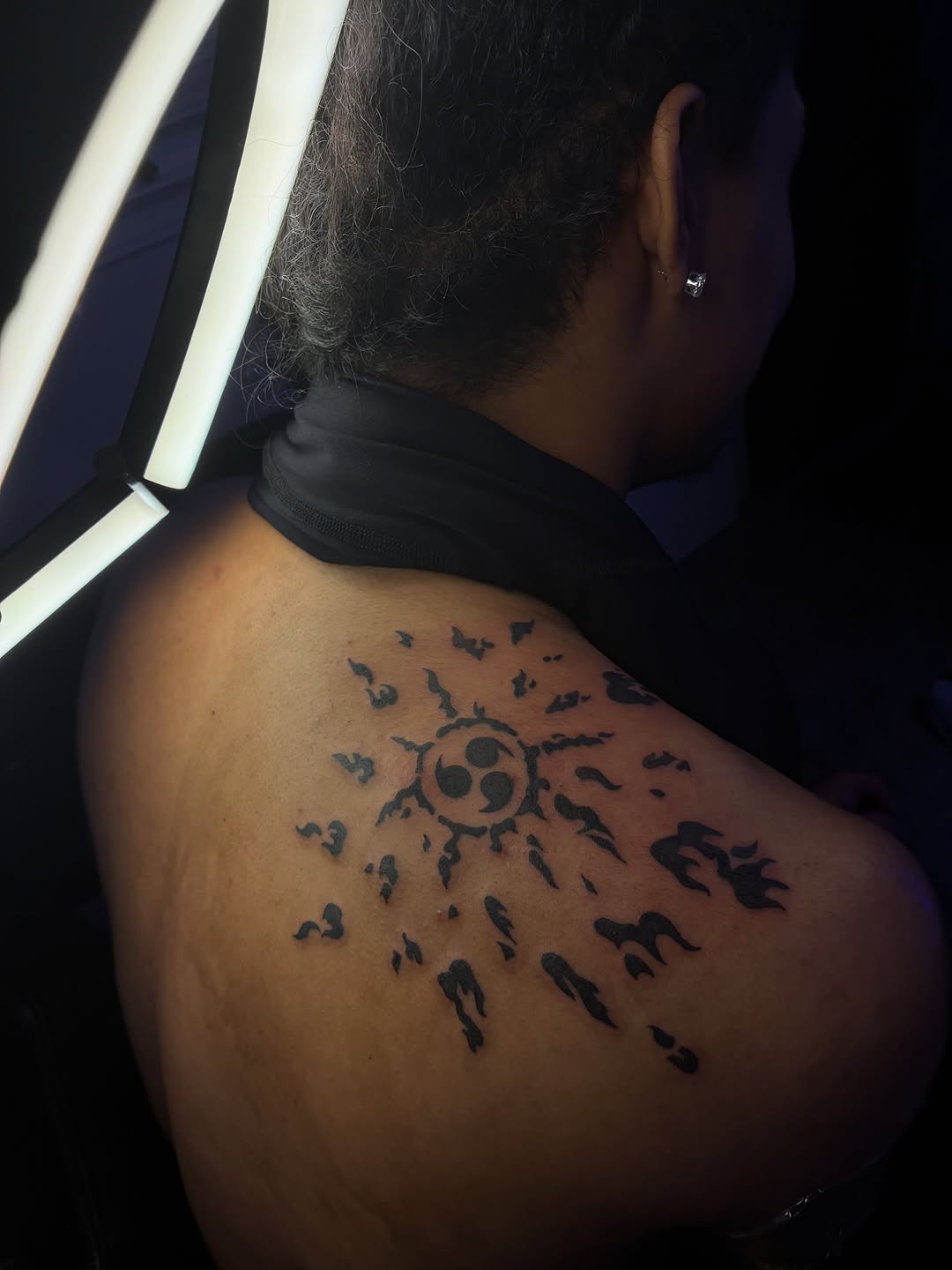Tattoo by @iinkedbyrenn — blackwork