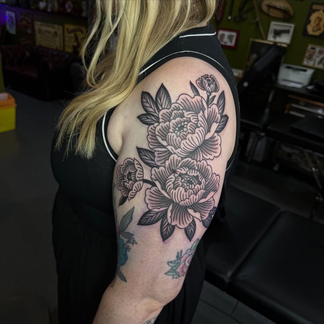 Tattoo by @stephhudsontattoo โ black_and_grey, japanese_irezumi
