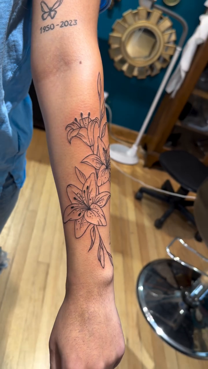 Tattoo by @heatherbroe — fine_line
