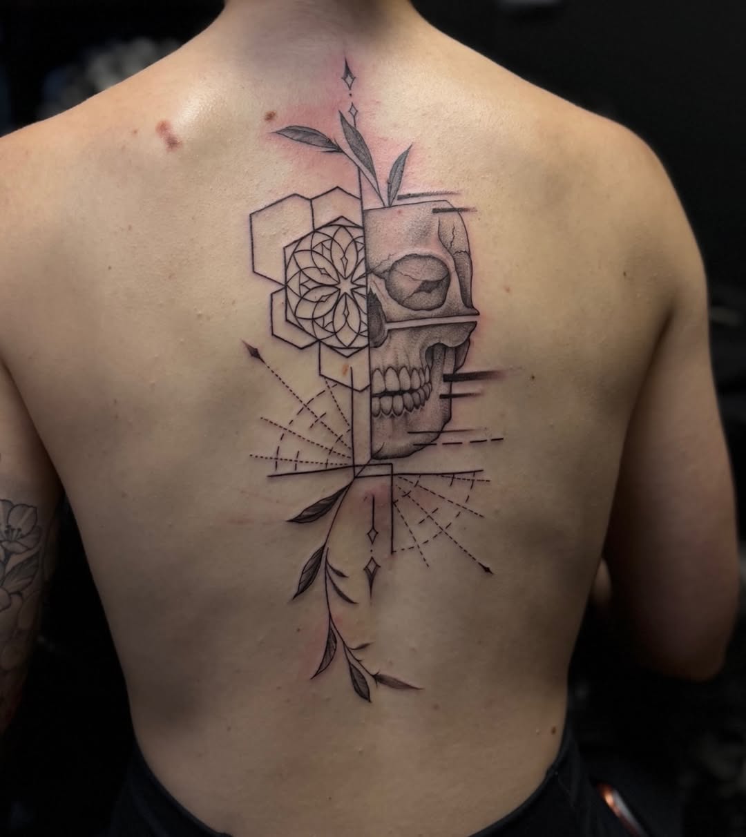 Tattoo by @rikkybobbytattoo โ geometric, black_and_grey