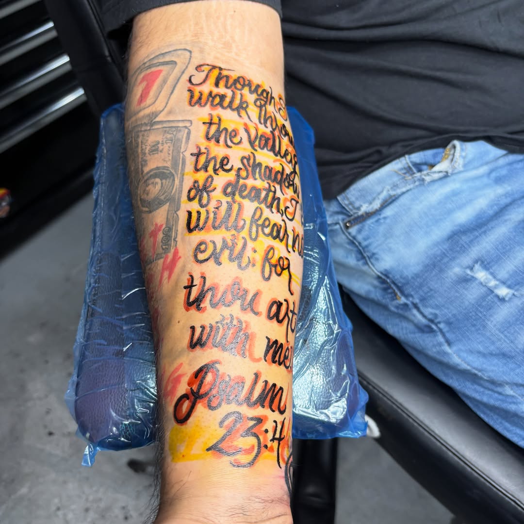 Tattoo by @tattoosxd__ — lettering_script, illustrative