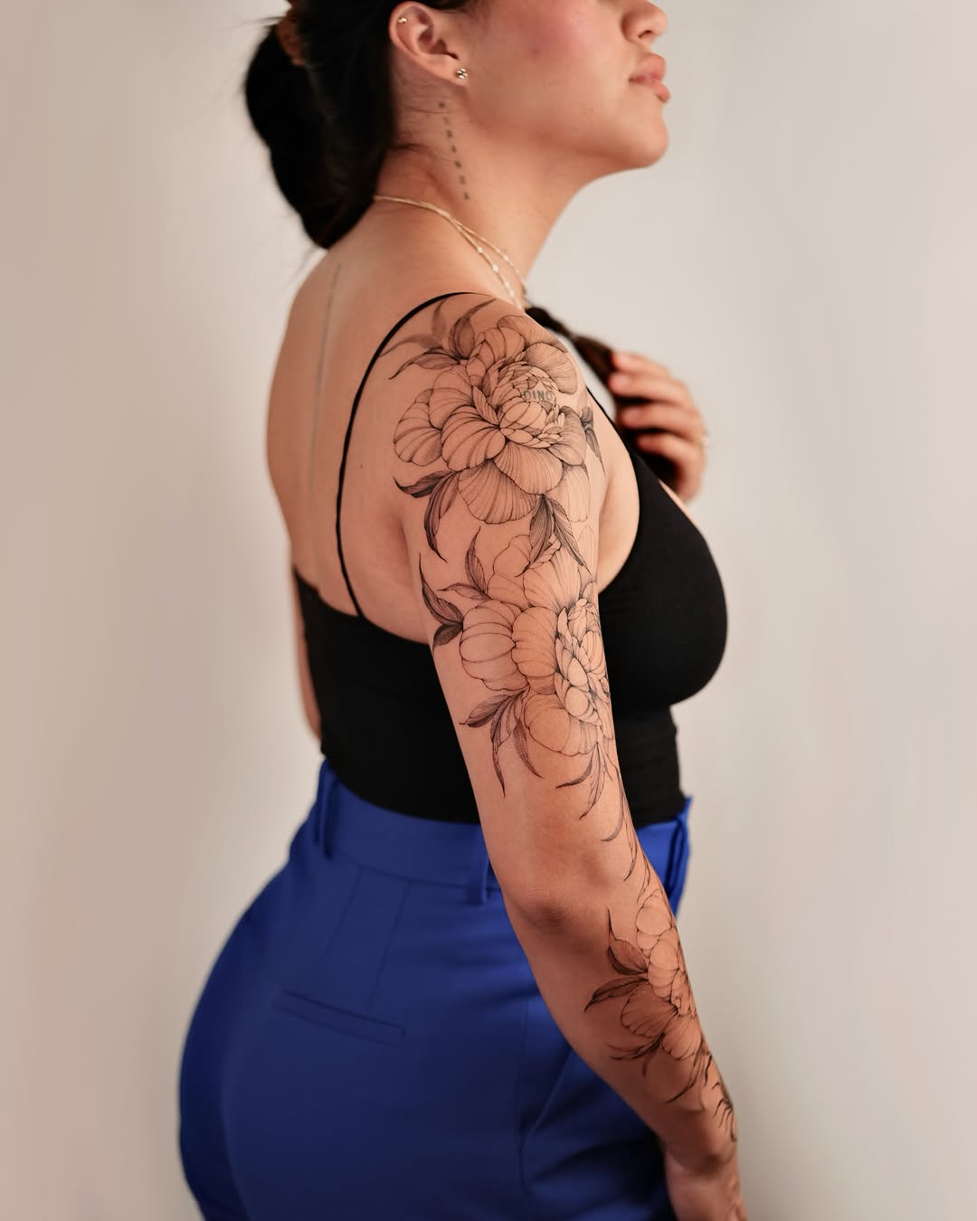 Tattoo by @zali__tattoo — fine_line, black_and_grey