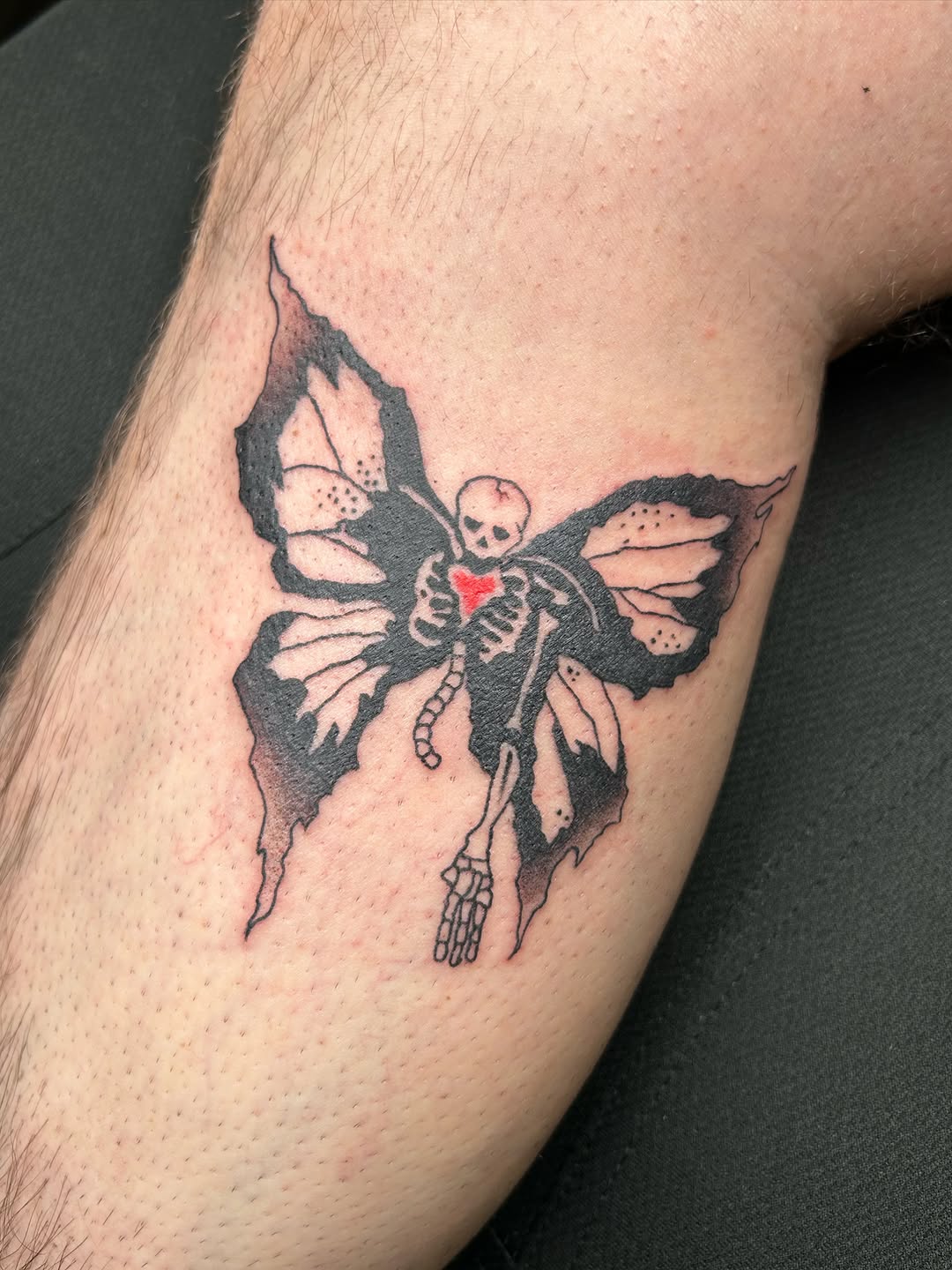 Tattoo by @reymon_tattoos — blackwork, dark_realism