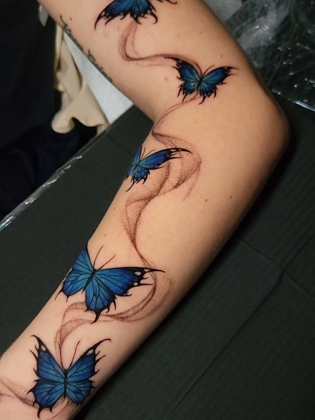 Tattoo by @theinkedgoddess β illustrative, fine_line