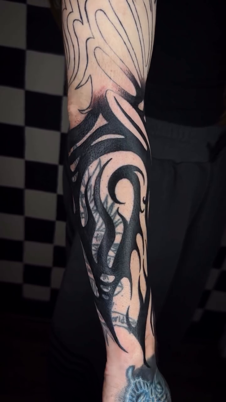 Tattoo by @notsik.inks — blackwork, japanese_irezumi