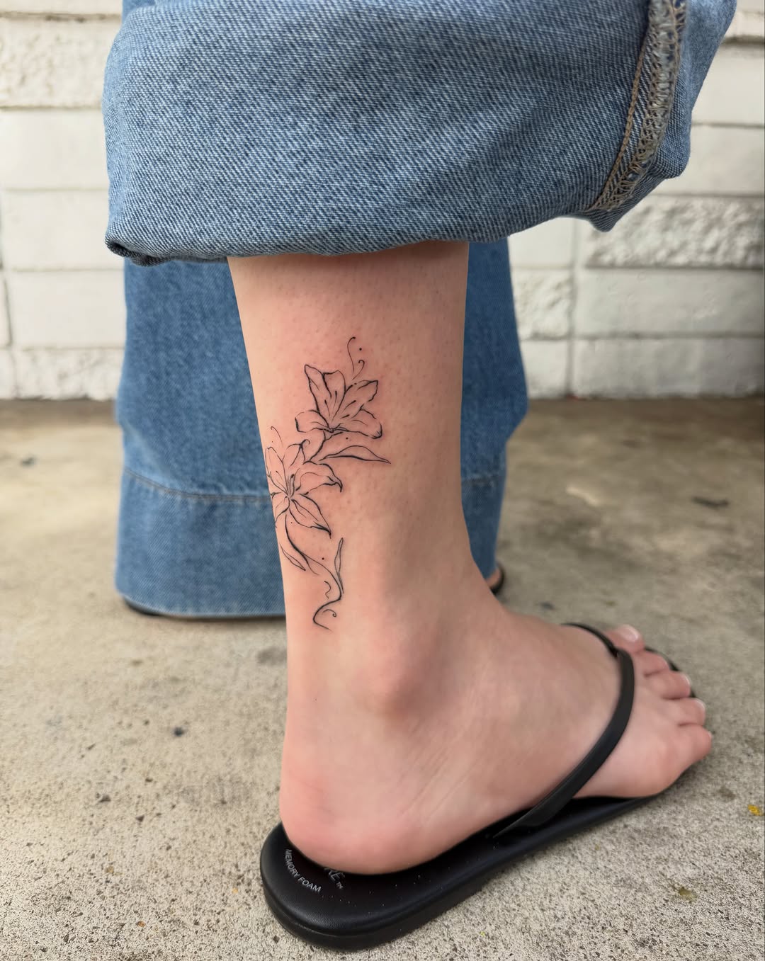 Tattoo by @rhubarbtattoo — fine_line