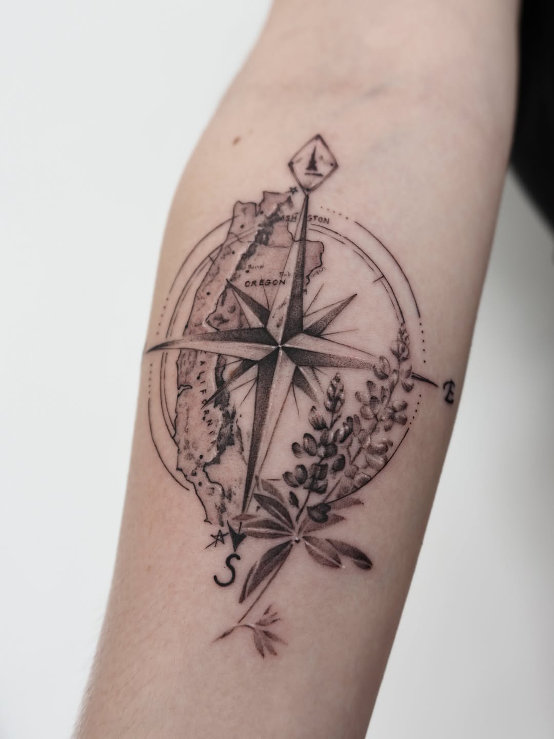 Tattoo by @oori_tattoo — black_and_grey, realism