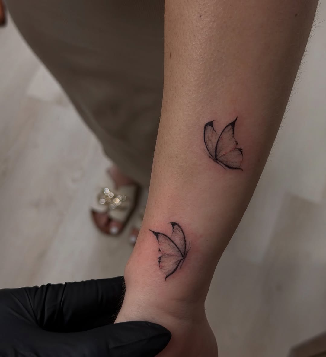 Tattoo by @brystattoos โ fine_line