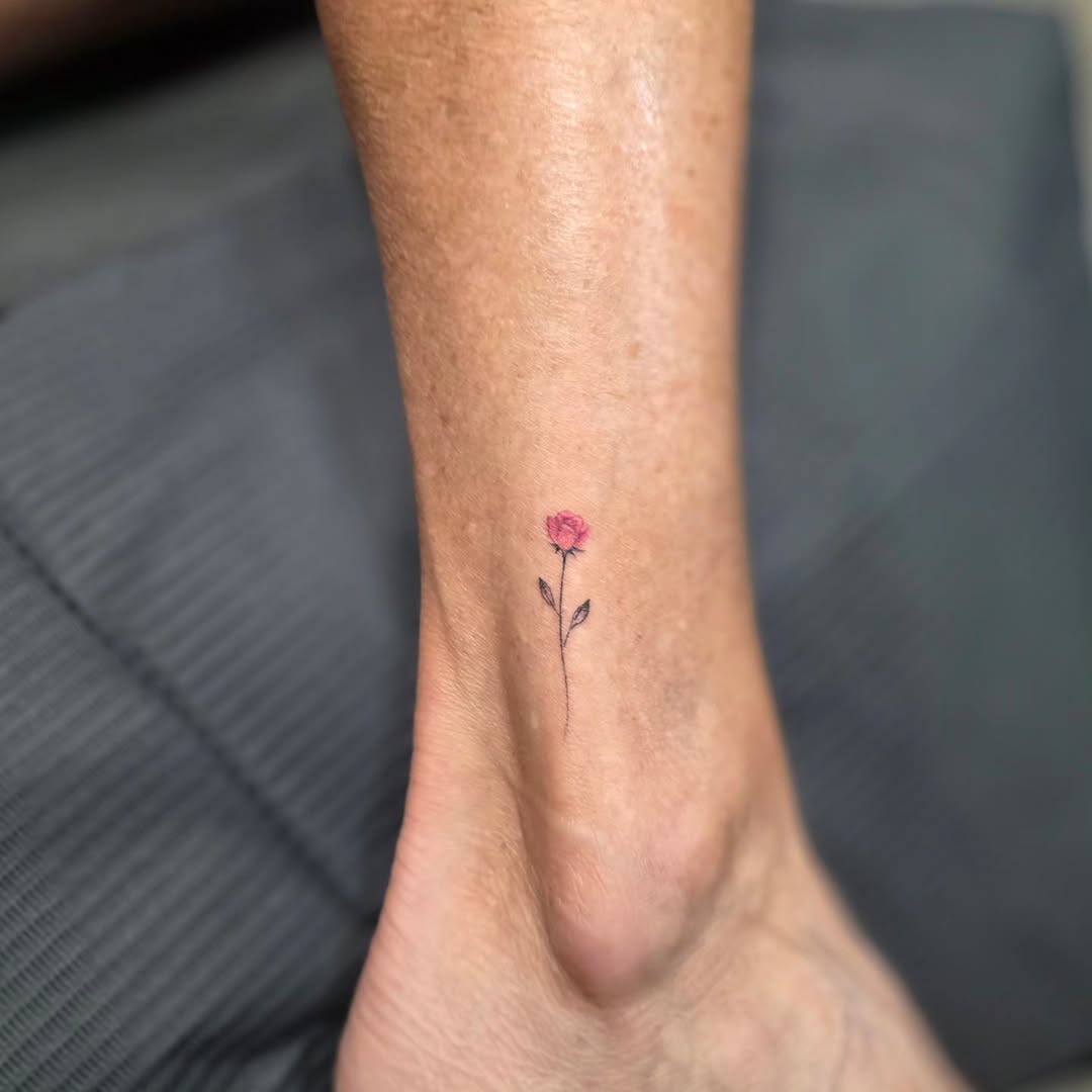 Tattoo by @tatsbykyra1 — fine_line, minimalist