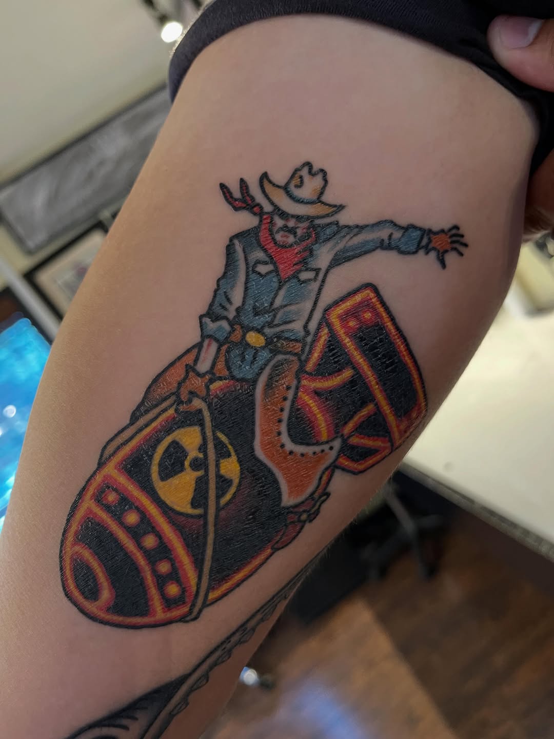 Tattoo by @wonkytiger β american_traditional, illustrative