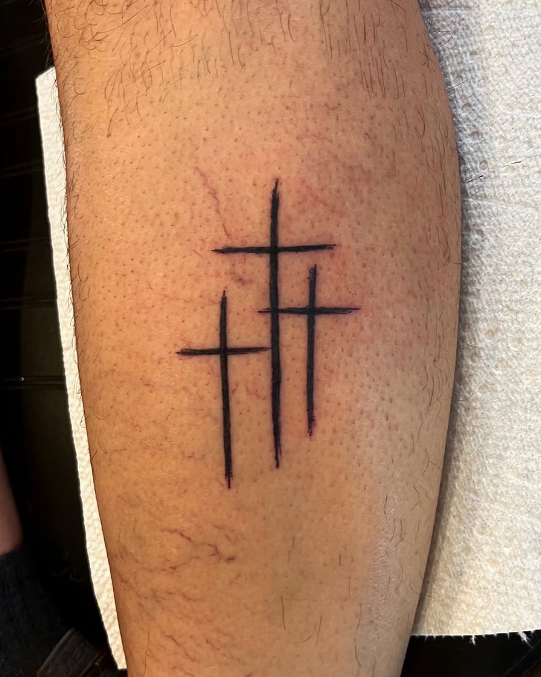 Tattoo by @dl.tattooos — blackwork