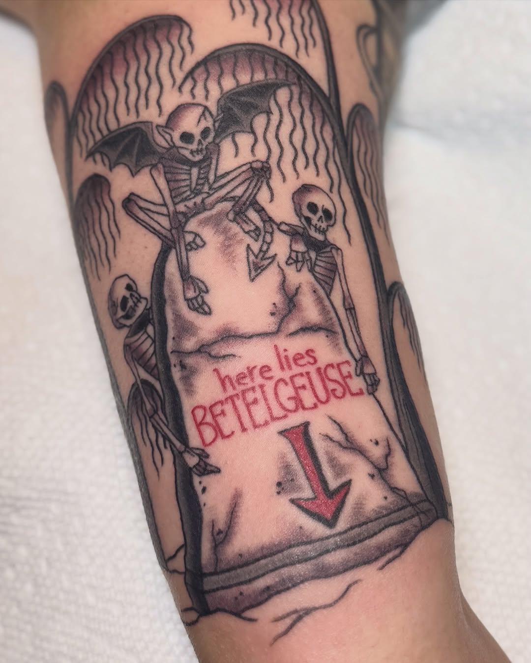 Tattoo by @niaink — illustrative, american_traditional
