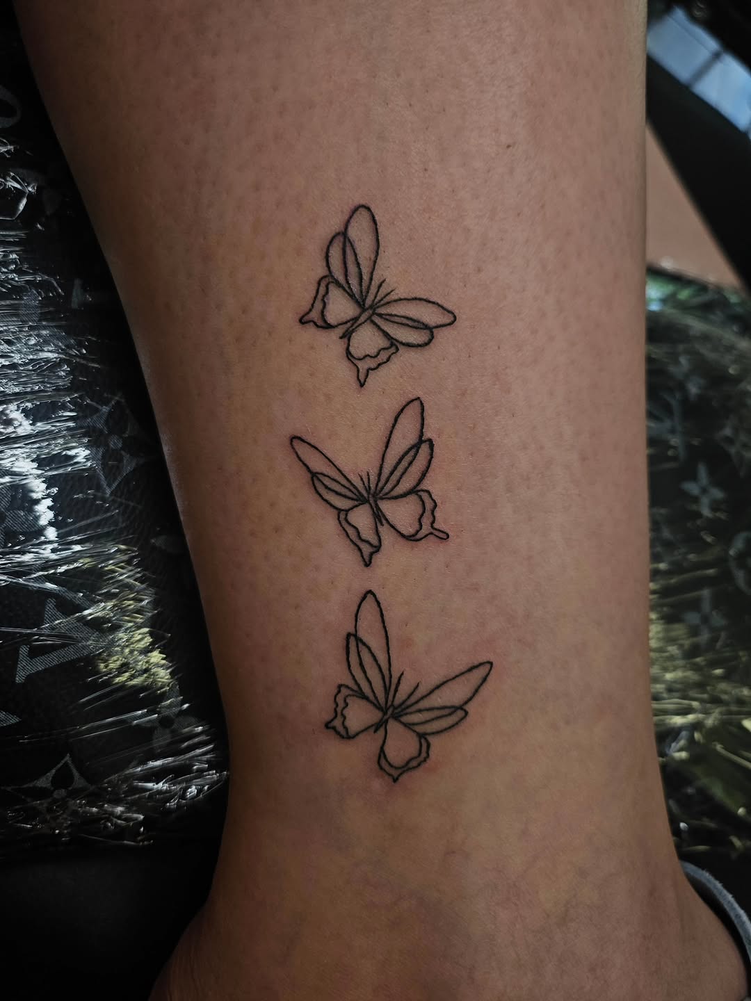 Tattoo by @fireharmonyart — fine_line, minimalist