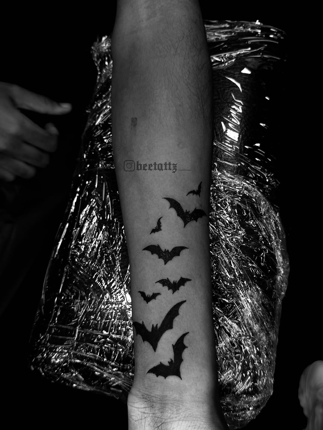 Tattoo by @beetattz_ — blackwork