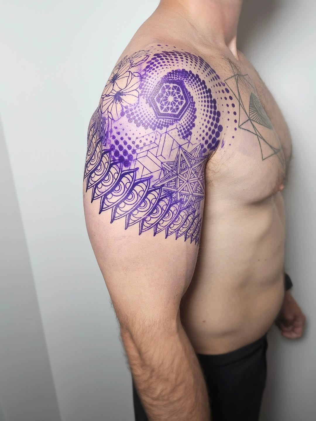 Tattoo by @tattsbytayy — geometric