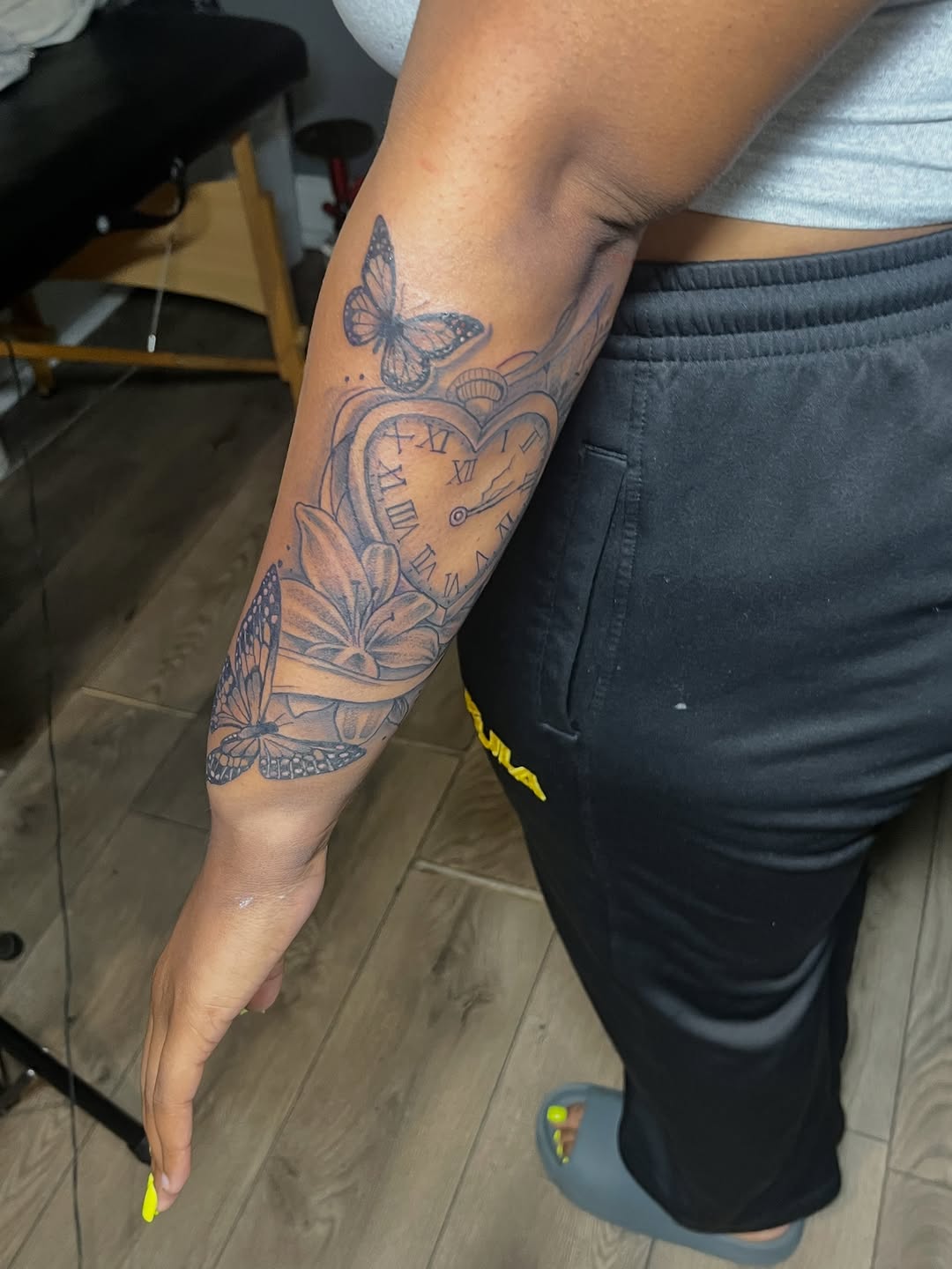 Tattoo by @spicymvstardd — black_and_grey