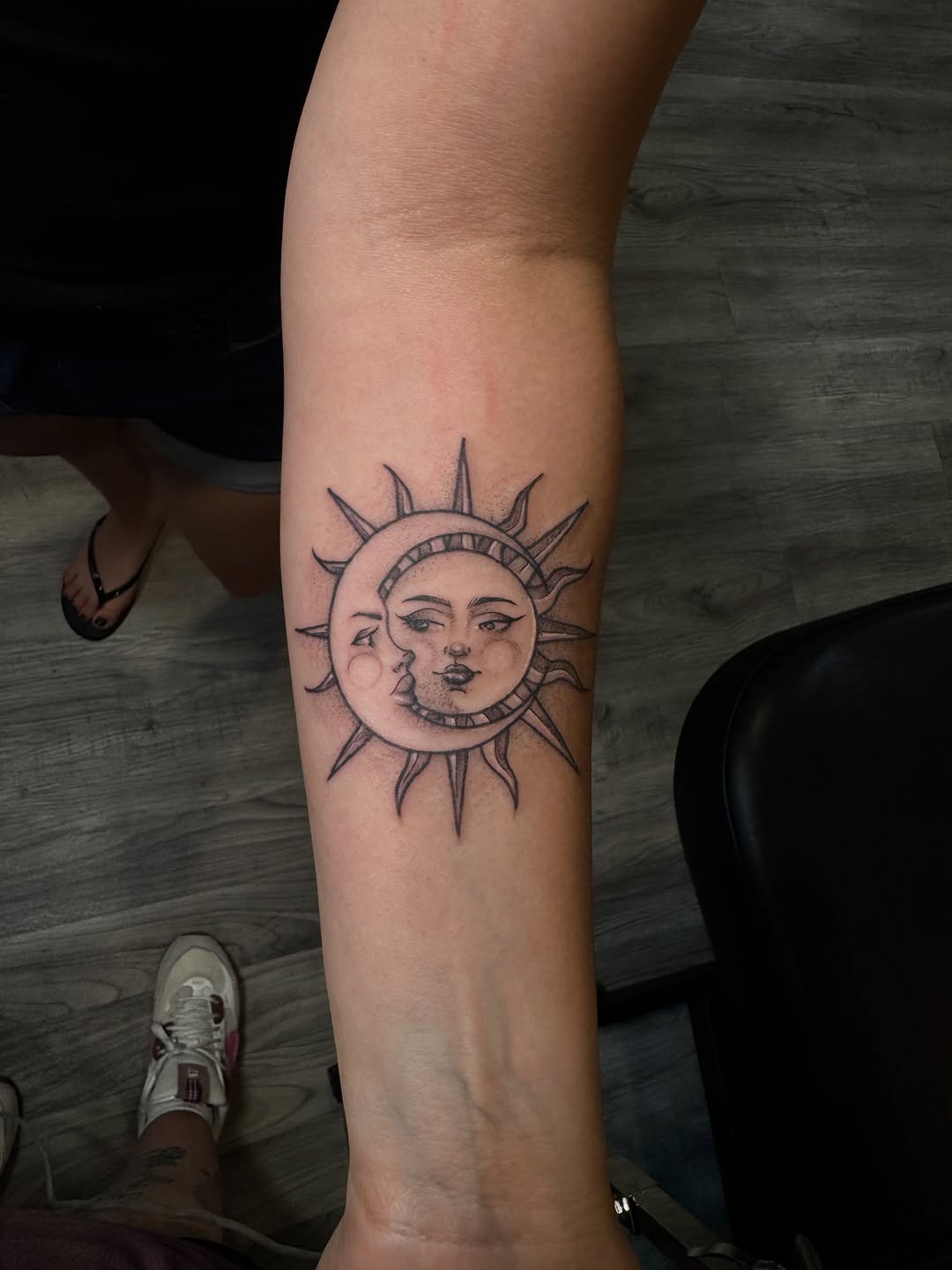 Tattoo by @chynastonecold — fine_line