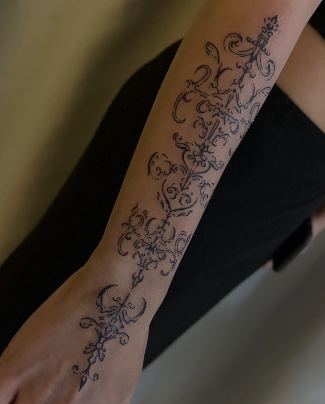 Tattoo by @azevtattoo — ornamental, fine_line