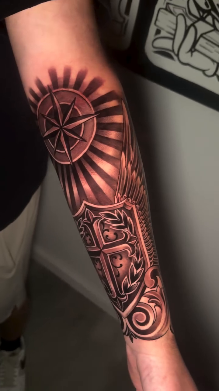 Tattoo by @dhtattoo — black_and_grey, illustrative