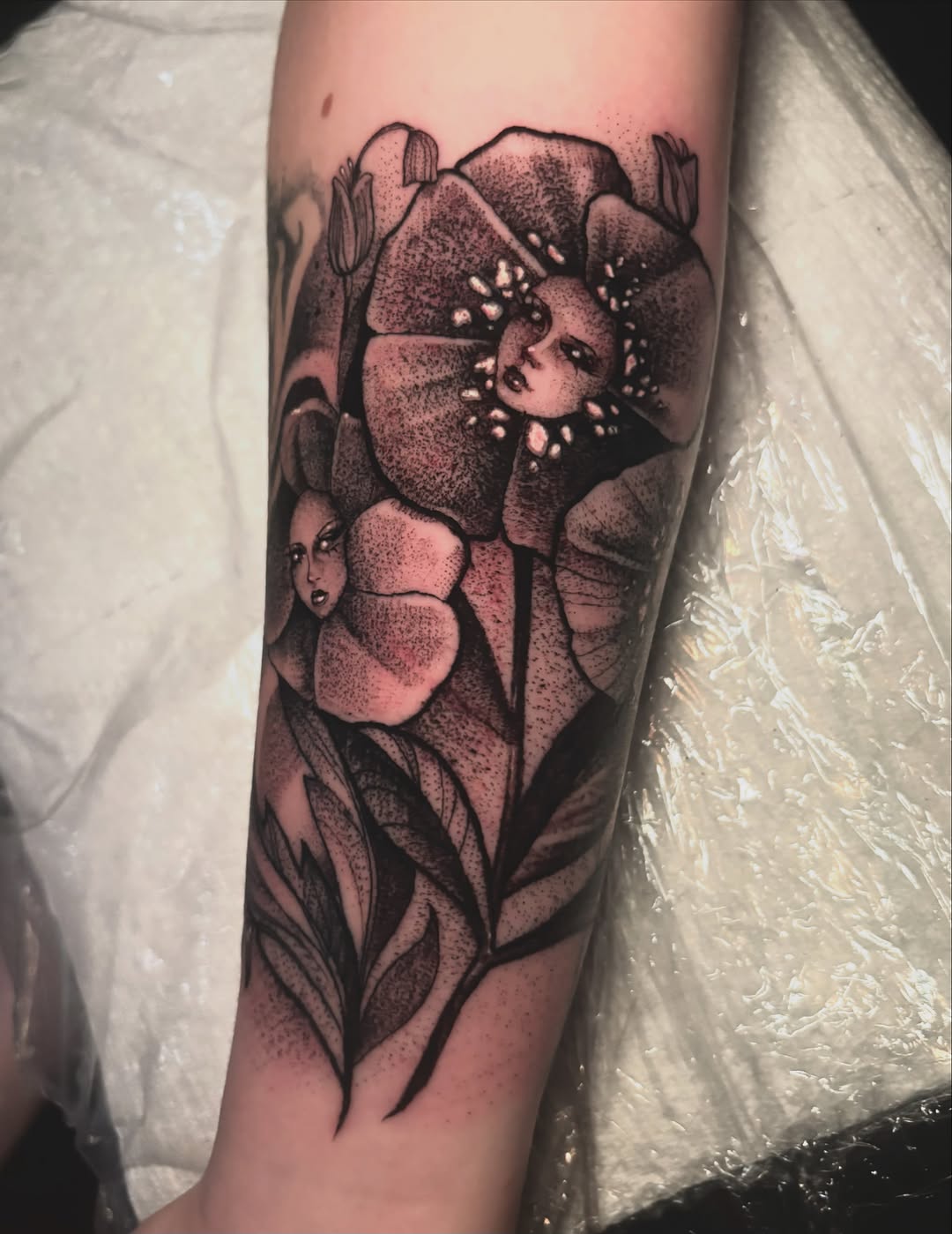 Tattoo by @tatsproshops โ dotwork