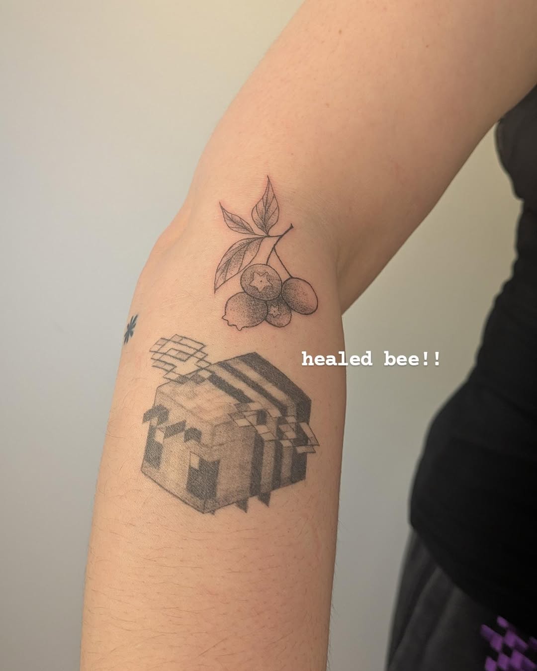 Tattoo by @marienettes_ — fine_line, black_and_grey