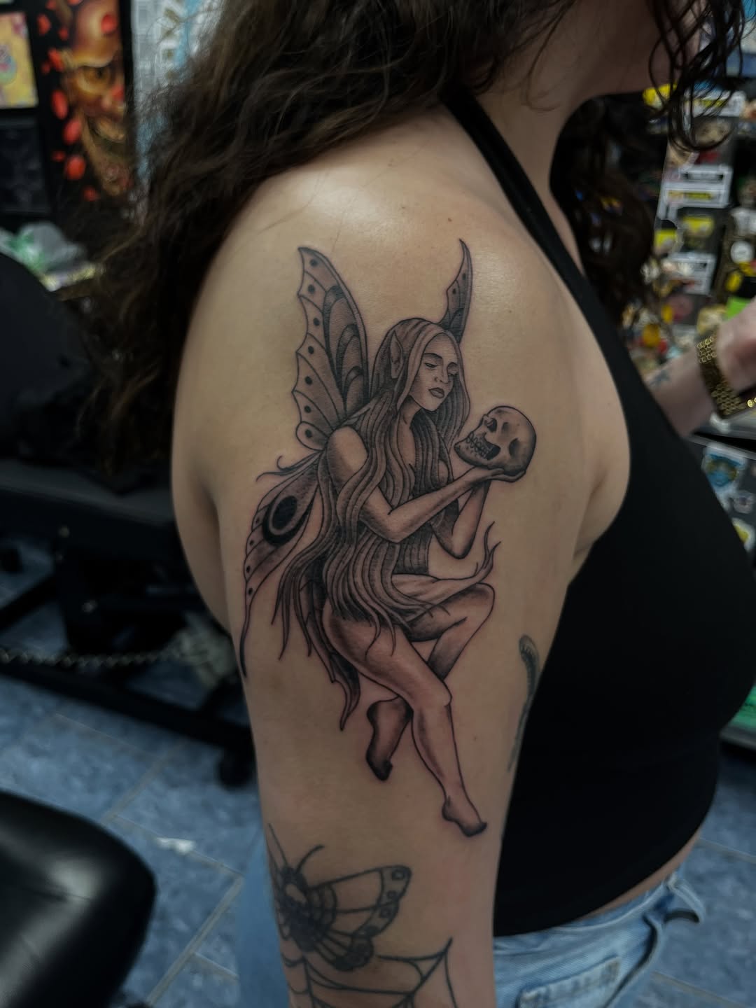 Tattoo by @artinjections667 — black_and_grey