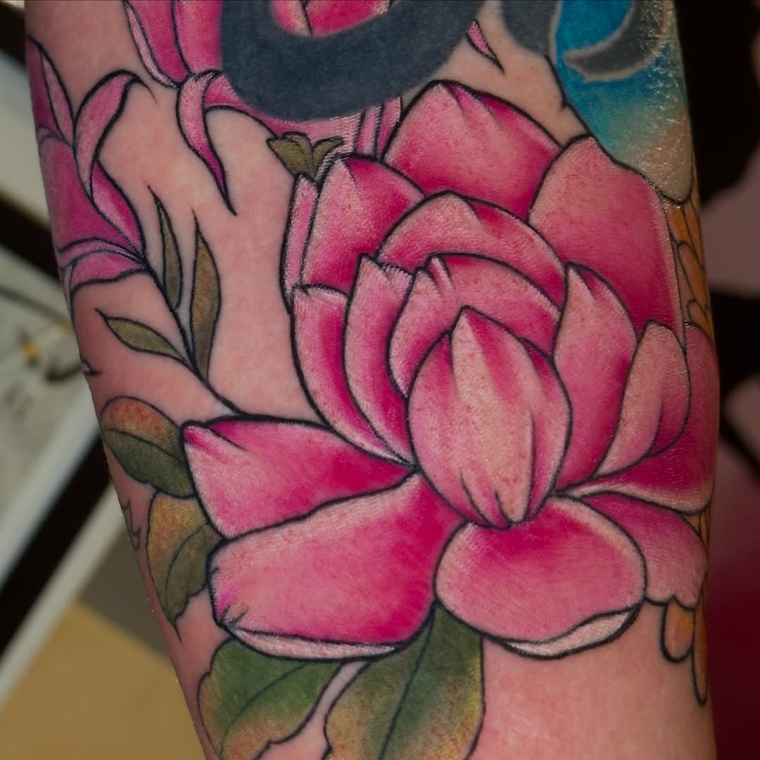 Tattoo by @hannahscustoms — illustrative, japanese_irezumi