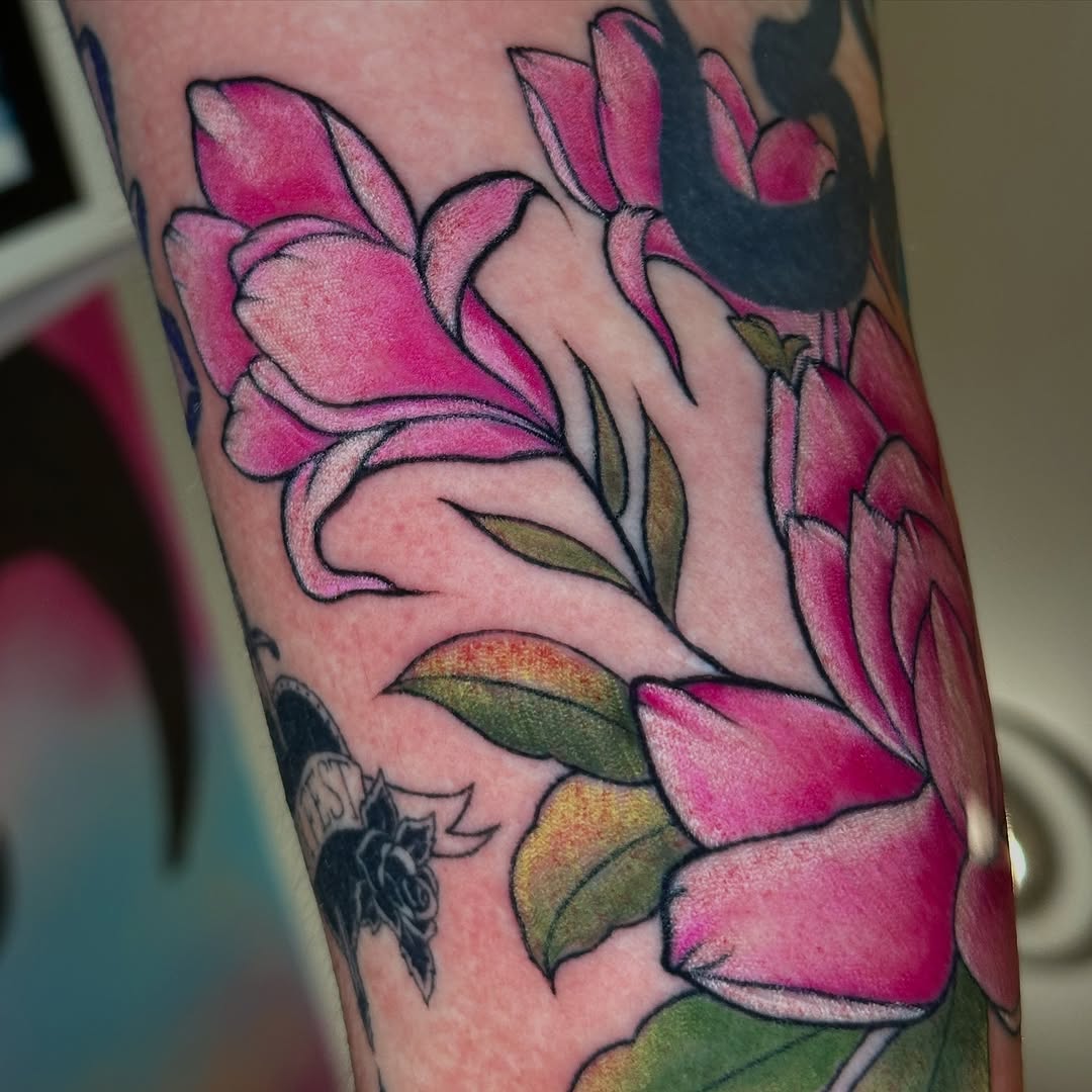 Tattoo by @hannahscustoms — illustrative, black_and_grey