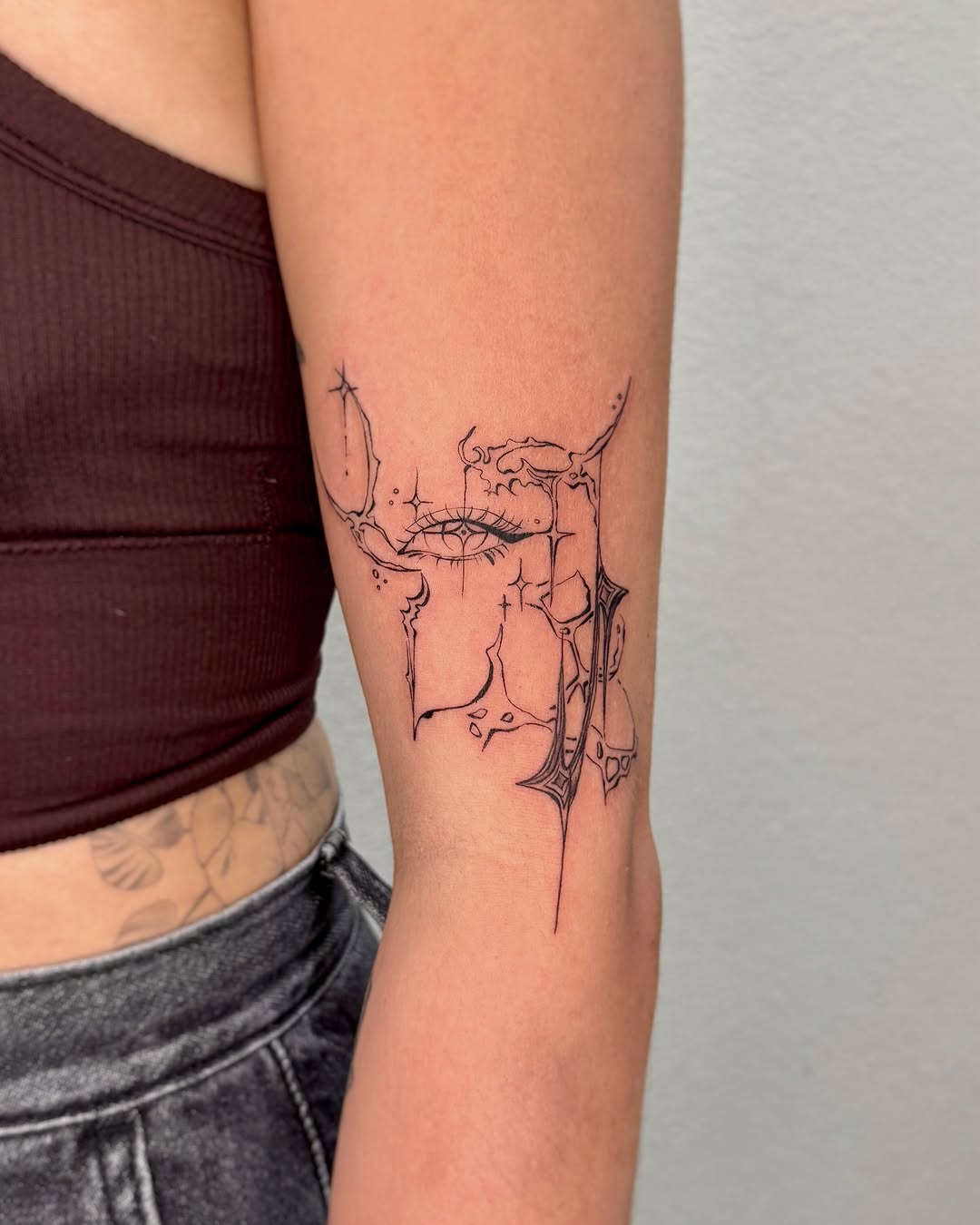 Tattoo by @tattooist_veni — fine_line, illustrative