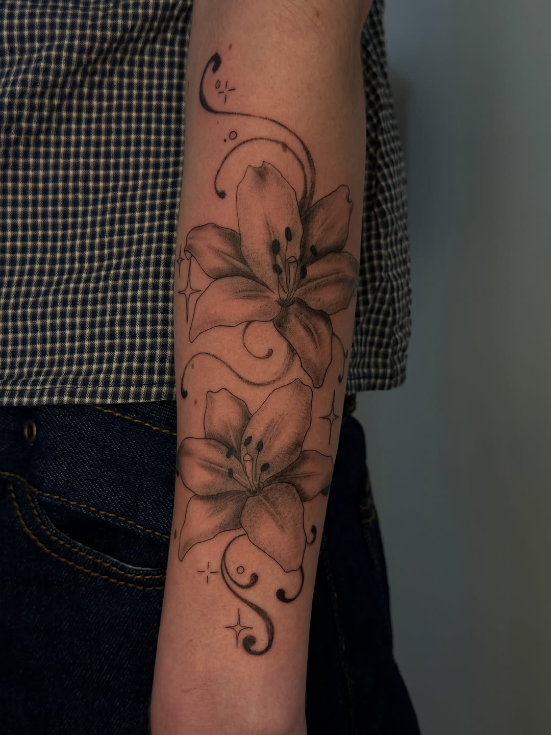 Tattoo by @chaotictattoo — illustrative, black_and_grey