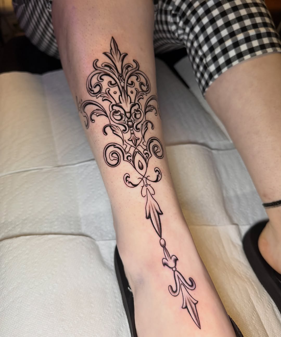 Tattoo by @alluringisa β ornamental, black_and_grey