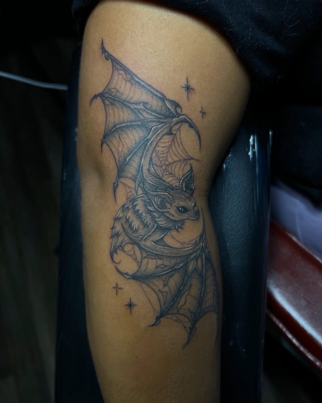 Tattoo by @iraymi.tattoos โ black_and_grey