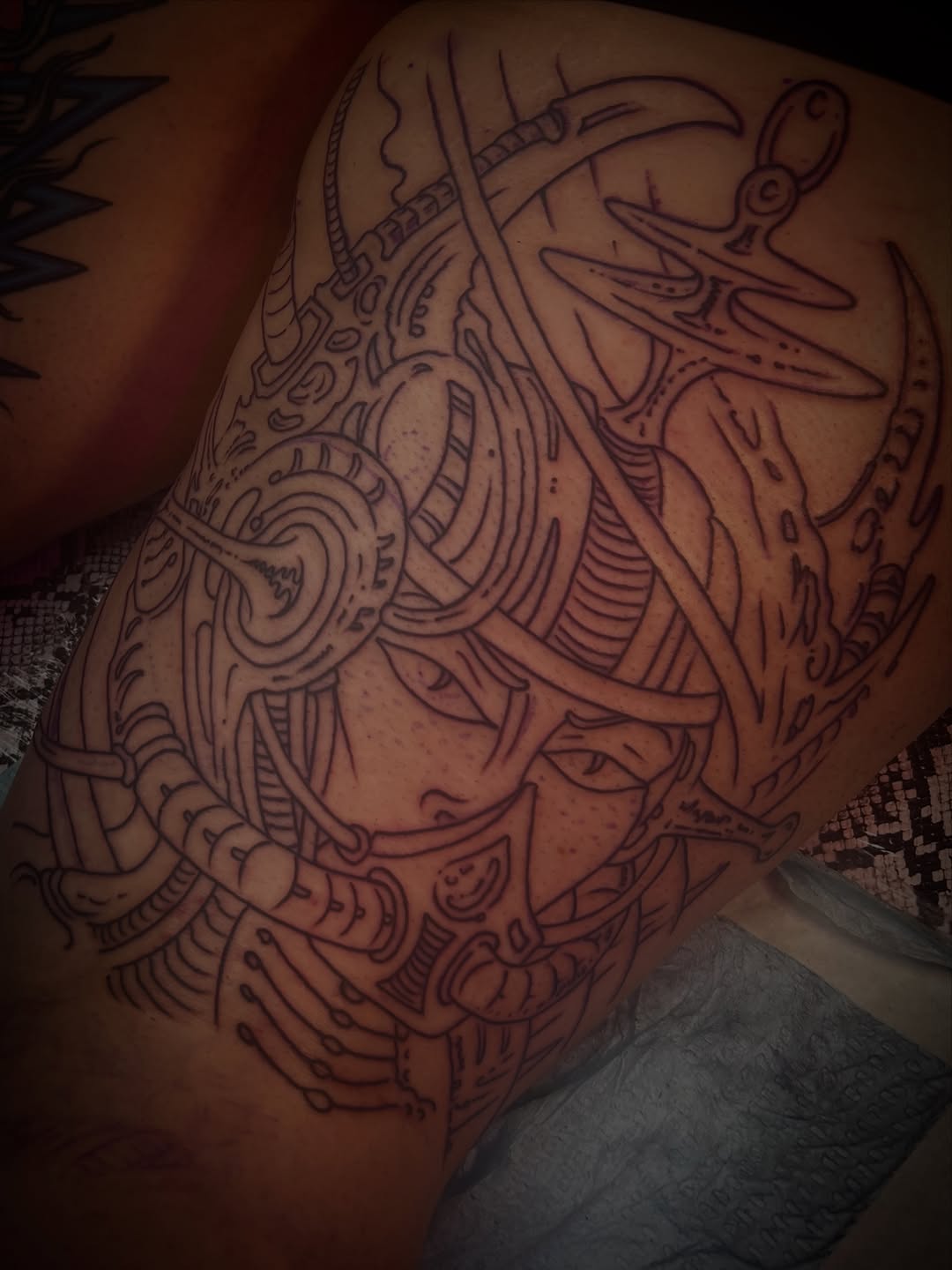 Tattoo by @smokie_0kie — blackwork