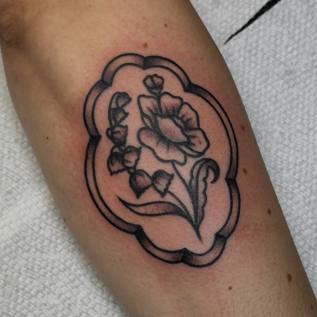 Tattoo by @bonhommetattoo — black_and_grey, fine_line