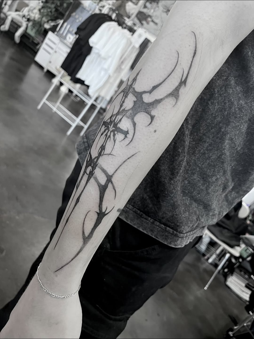 Tattoo by @__ungravity__ — blackwork